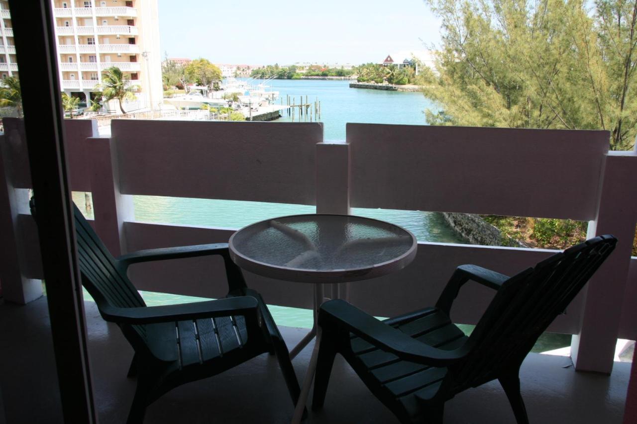 Bell Channel Inn Hotel Фрийпорт Екстериор снимка